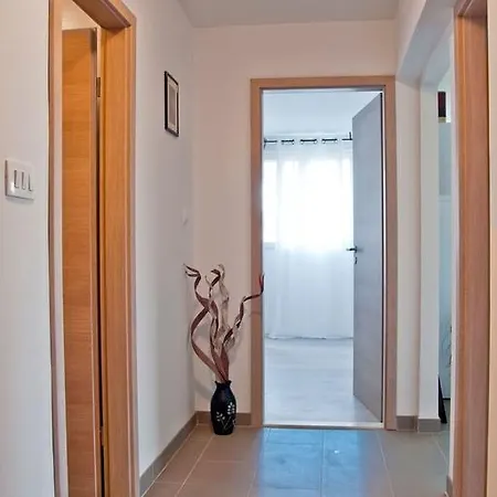 Bakota Apartment