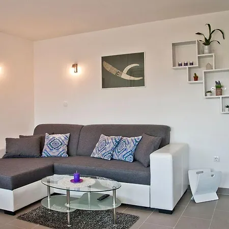Bakota Apartment